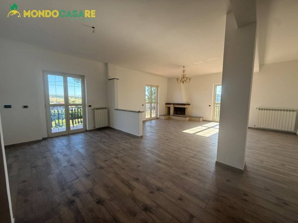 appartamento in vendita a Palombara Sabina in zona Cretone
