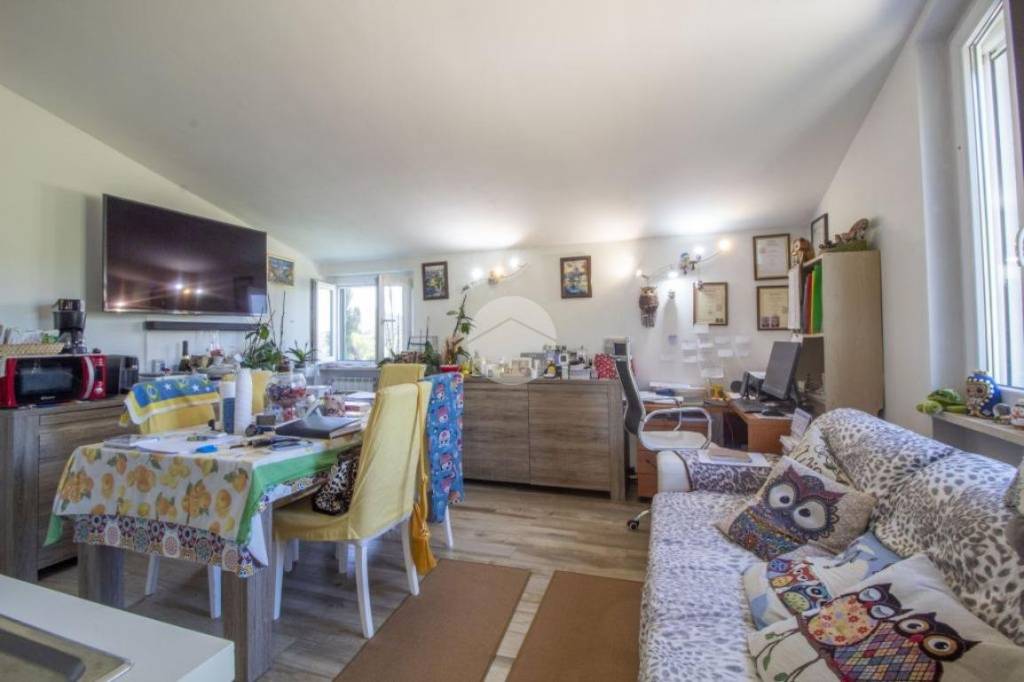casa indipendente in vendita a Palombara Sabina in zona Cretone