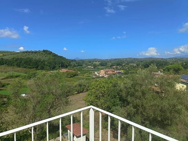 appartamento in vendita a Palombara Sabina