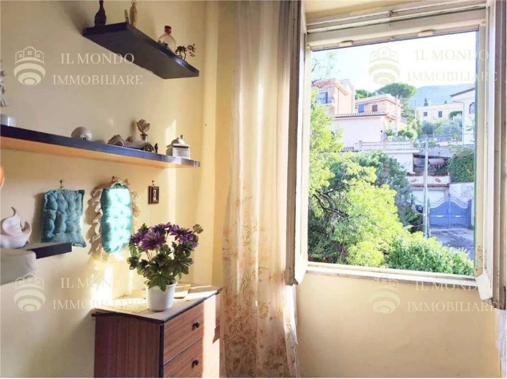 appartamento in vendita a Palombara Sabina in zona Stazzano