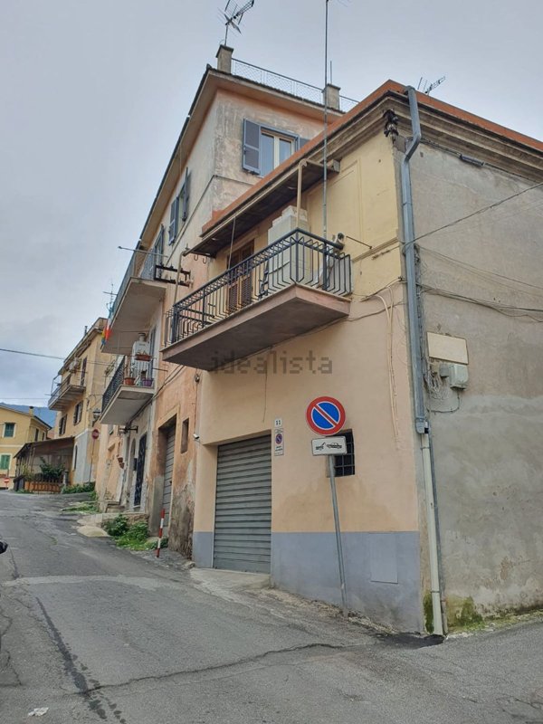 appartamento in vendita a Palombara Sabina