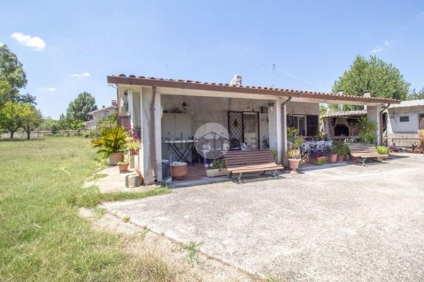 appartamento in vendita a Palombara Sabina