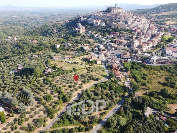 terreno edificabile in vendita a Palombara Sabina