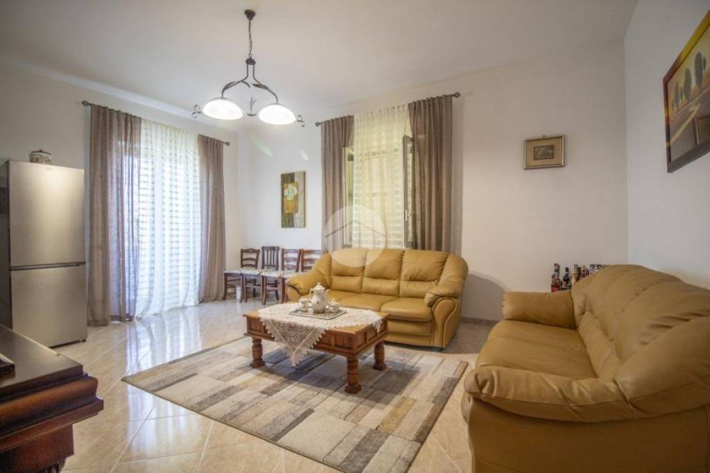 casa indipendente in vendita a Palombara Sabina in zona Cretone