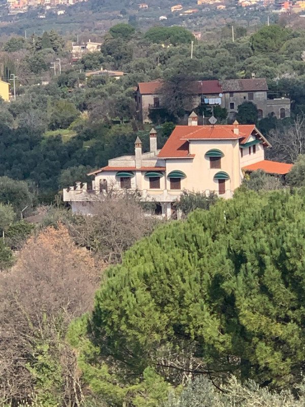 casa indipendente in vendita a Palombara Sabina in zona Stazzano