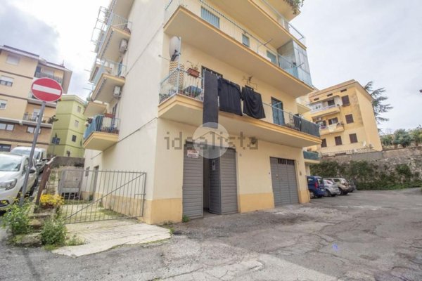 locale di sgombero in vendita a Palombara Sabina