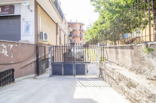 box auto in vendita a Palombara Sabina