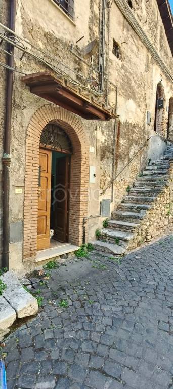 appartamento in vendita a Palombara Sabina