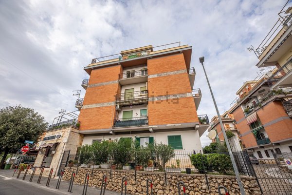 appartamento in vendita a Palombara Sabina