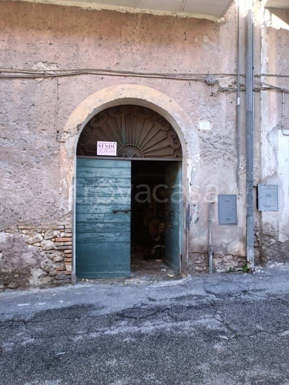 box auto in vendita a Palombara Sabina