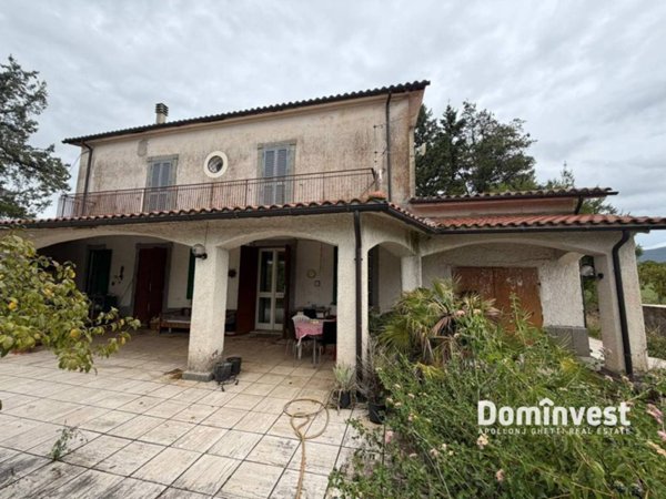 casa indipendente in vendita a Palombara Sabina