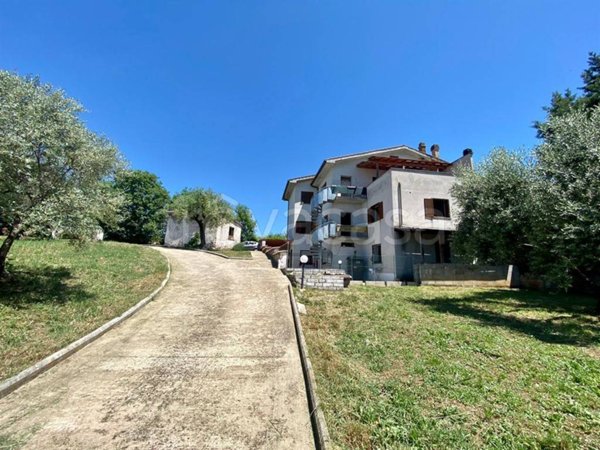 casa indipendente in vendita a Poli