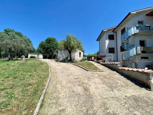 casa indipendente in vendita a Poli