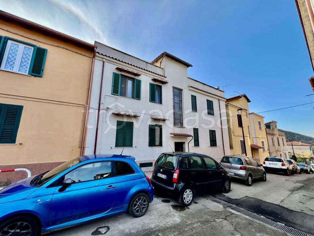 appartamento in vendita a Poli