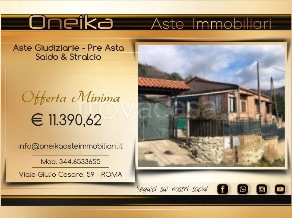 casa indipendente in vendita a Poli