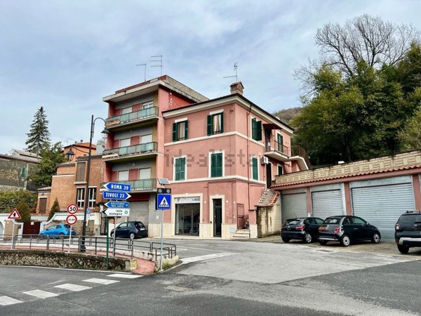 appartamento in vendita a Poli
