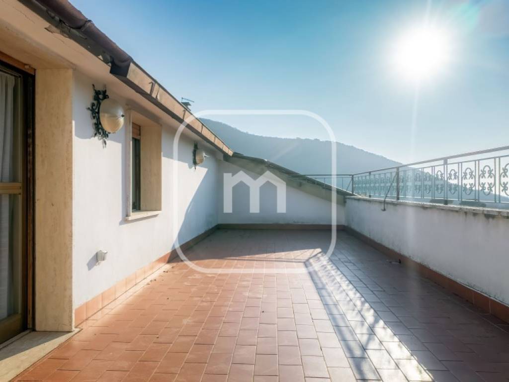 appartamento in vendita a Poli