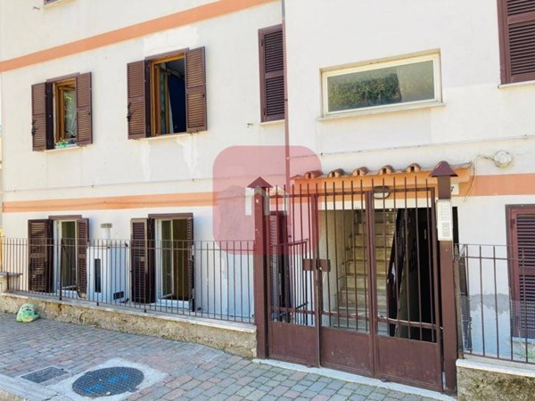 appartamento in vendita a Poli