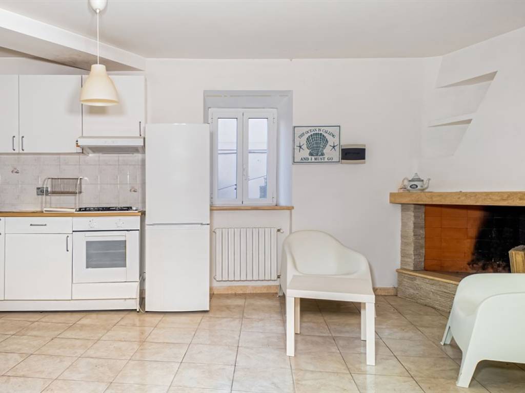 appartamento in vendita a Poli