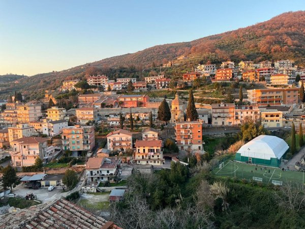 appartamento in vendita a Poli