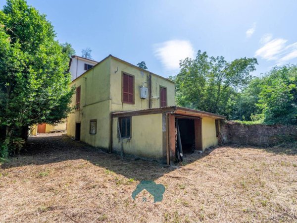 casa indipendente in vendita a Poli