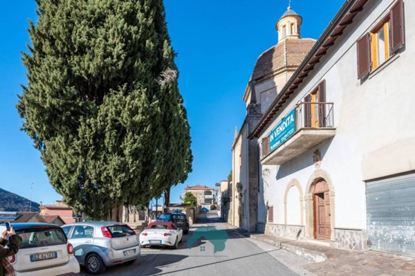 appartamento in vendita a Poli