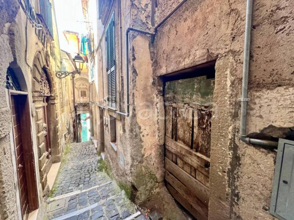 appartamento in vendita a Poli