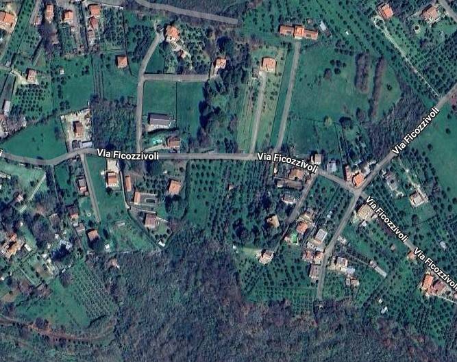 casa indipendente in vendita a Poli