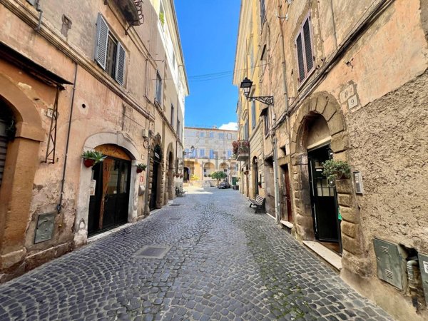 appartamento in vendita a Poli