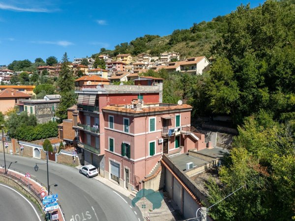 appartamento in vendita a Poli