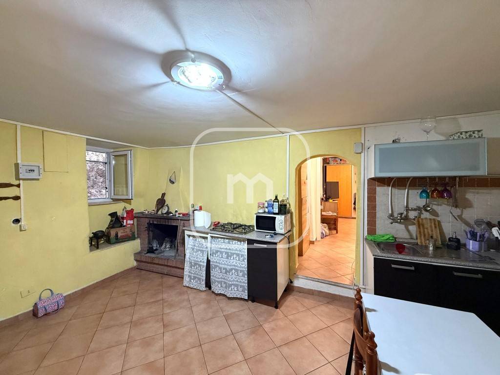 appartamento in vendita a Poli