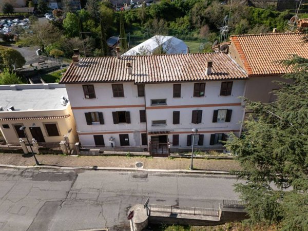 appartamento in vendita a Poli