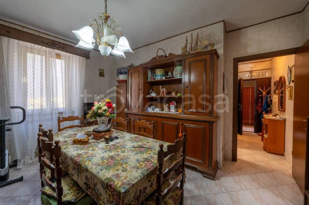 appartamento in vendita a Poli