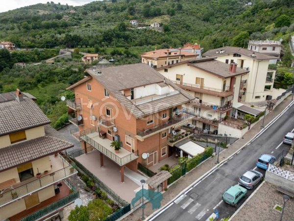 appartamento in vendita a Poli in zona Cadipozze