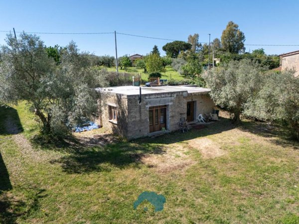 casa indipendente in vendita a Poli in zona Colle Cancelliere