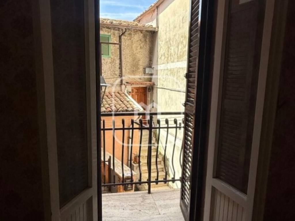 appartamento in vendita a Poli in zona Polledrara