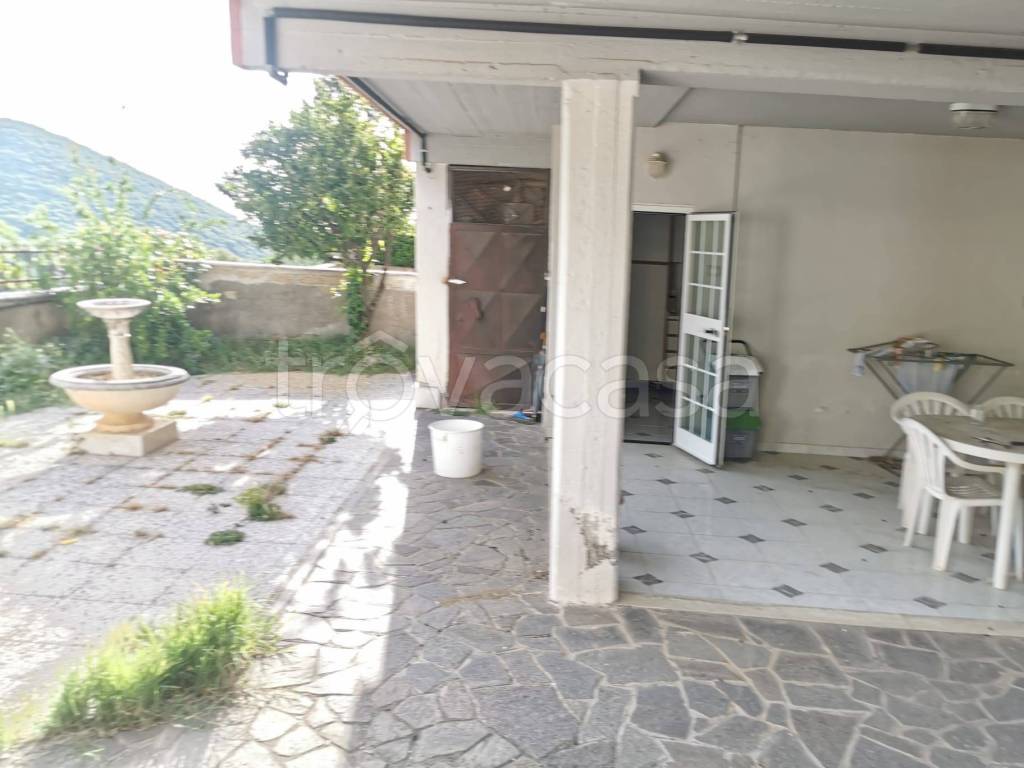 casa indipendente in vendita a Poli in zona Polledrara