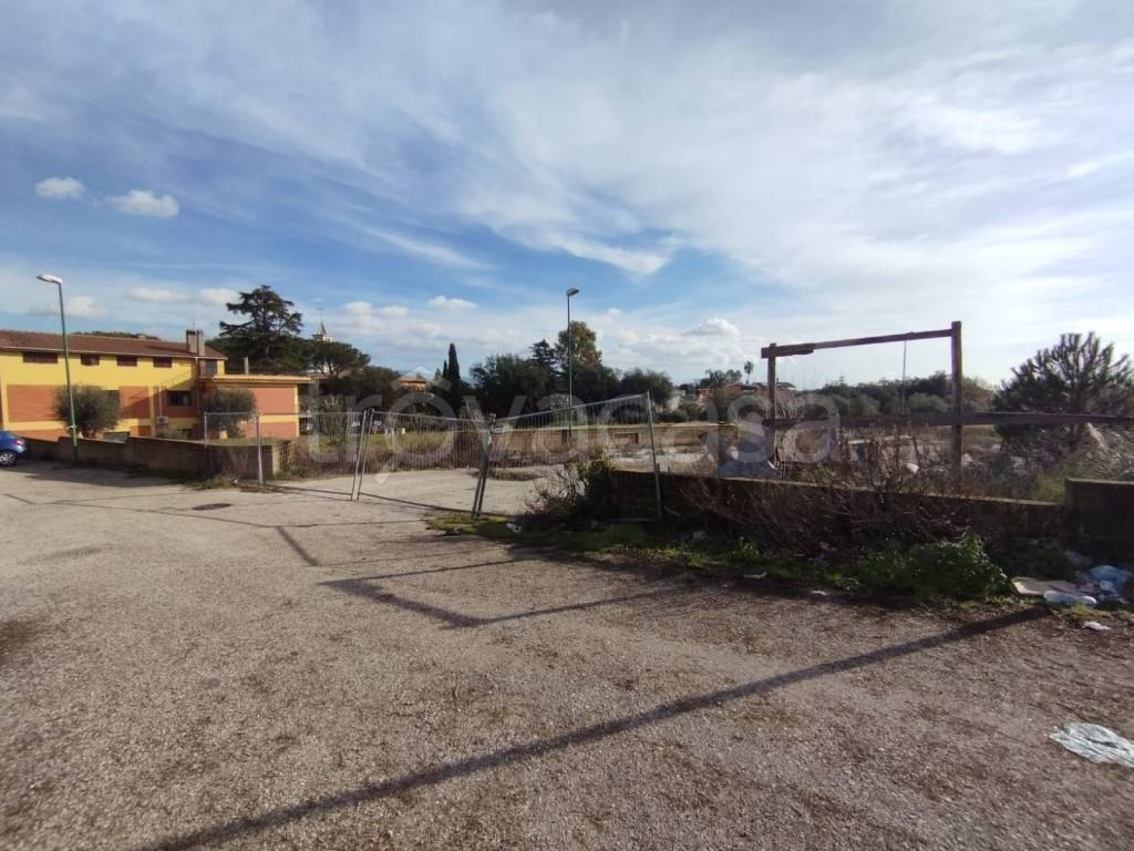 casa indipendente in vendita a Pomezia in zona Santa Procula