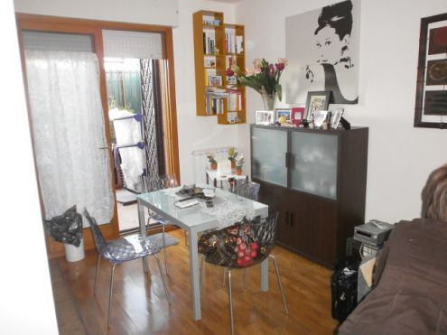 appartamento in vendita a Pomezia in zona Colli di Enea