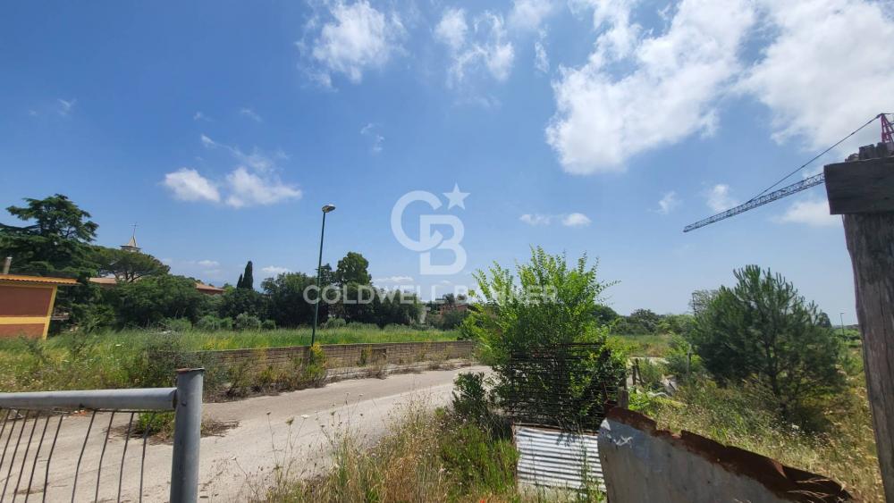 terreno edificabile in vendita a Pomezia in zona Santa Procula