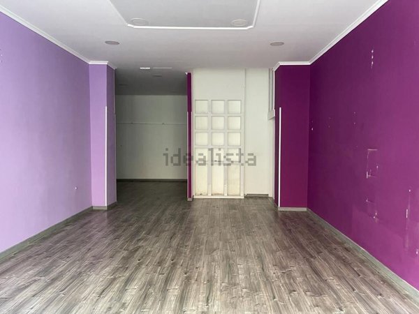 locale commerciale in vendita a Pomezia