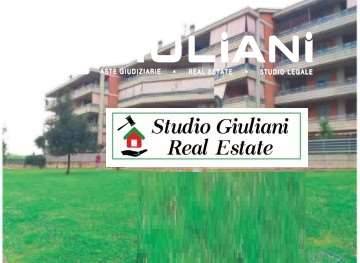 appartamento in vendita a Pomezia in zona Santa Palomba