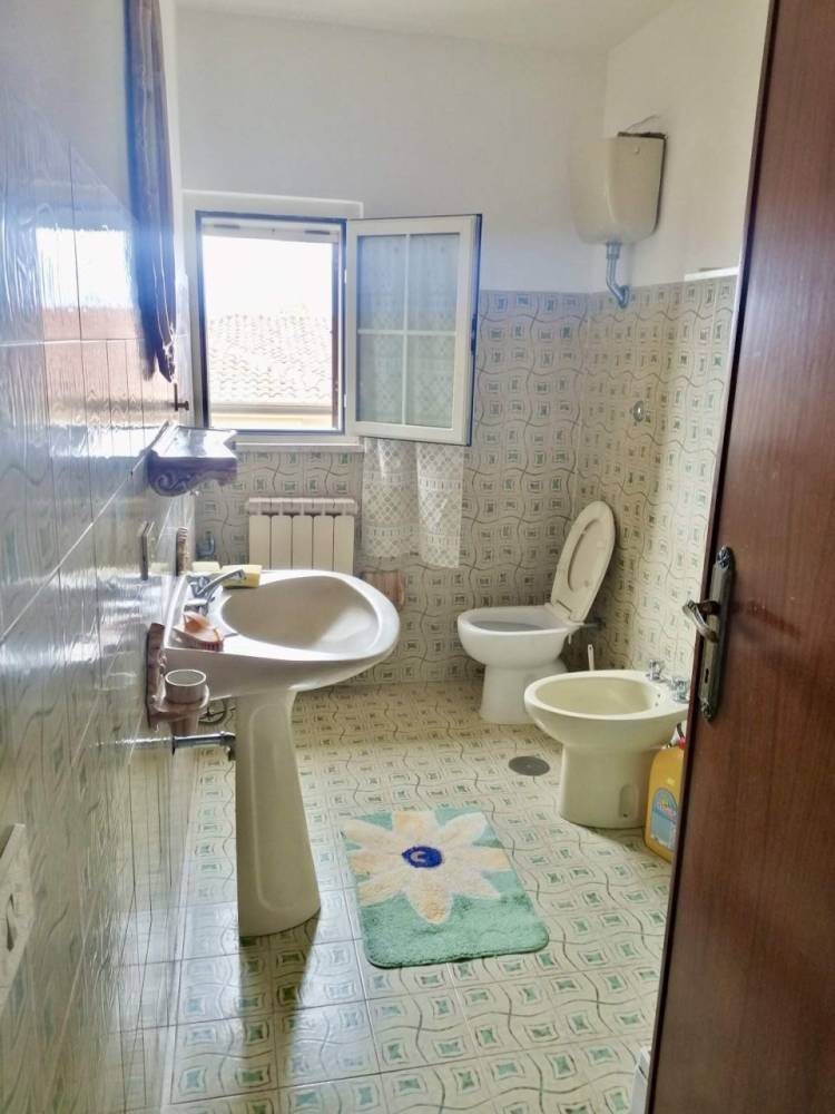 appartamento in vendita a Pomezia