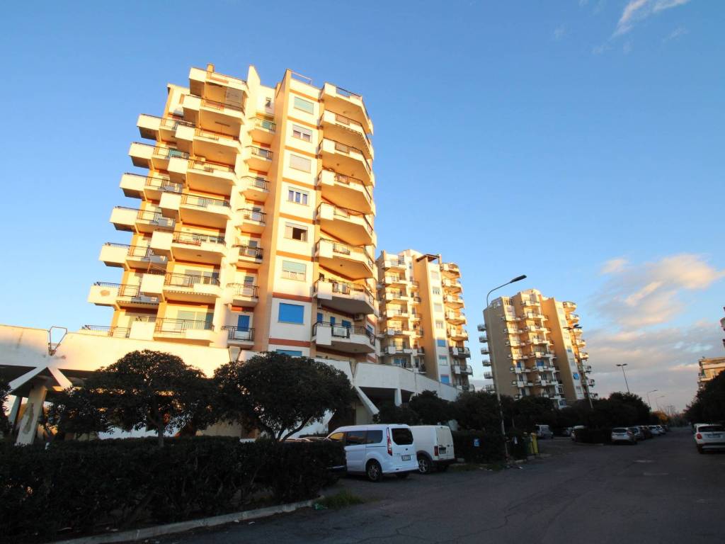 appartamento in vendita a Pomezia in zona Torvaianica