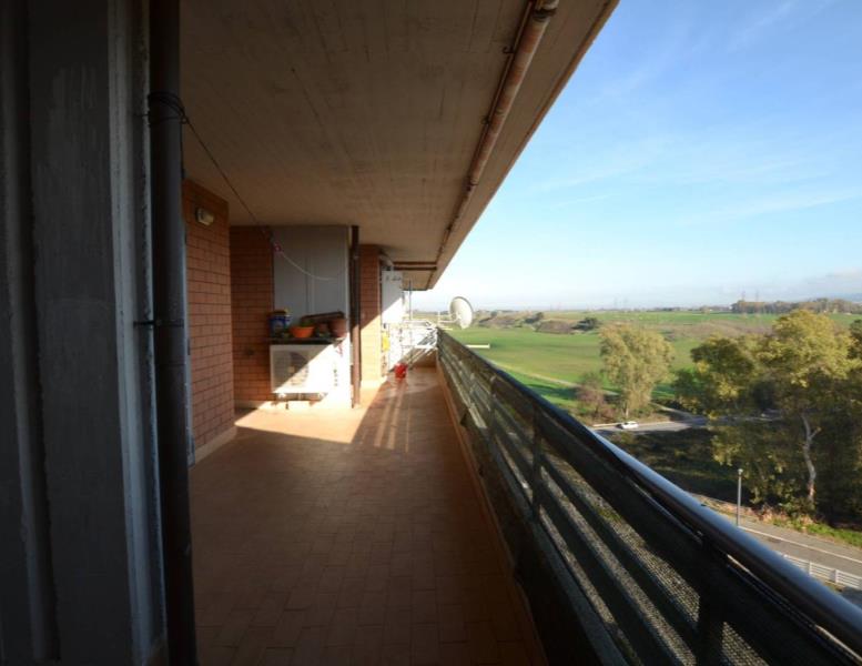 appartamento in vendita a Pomezia in zona Santa Palomba