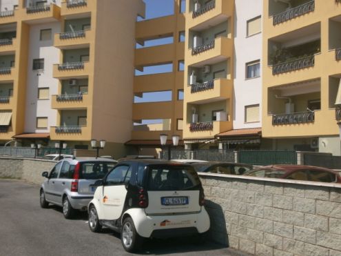 appartamento in vendita a Pomezia in zona Campo Jemini