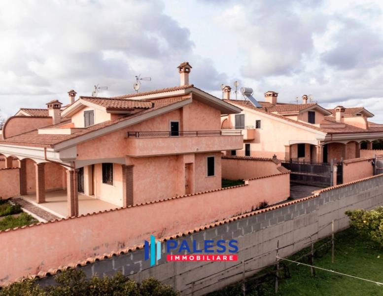 casa indipendente in vendita a Pomezia in zona Campo Jemini