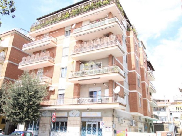 appartamento in vendita a Pomezia