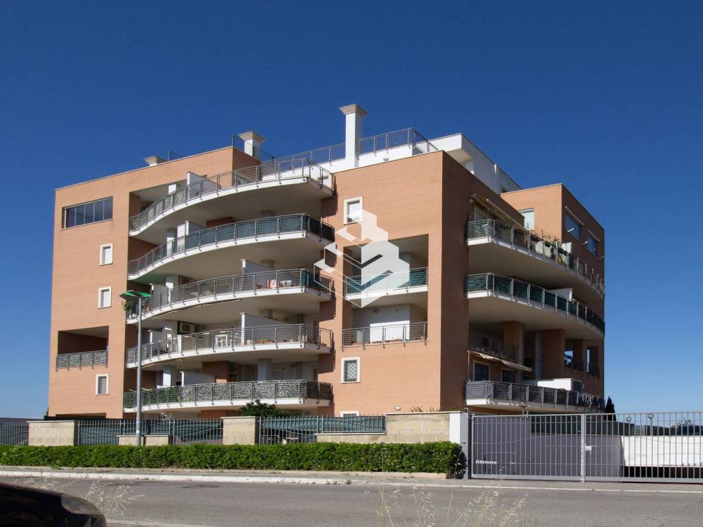 appartamento in vendita a Pomezia
