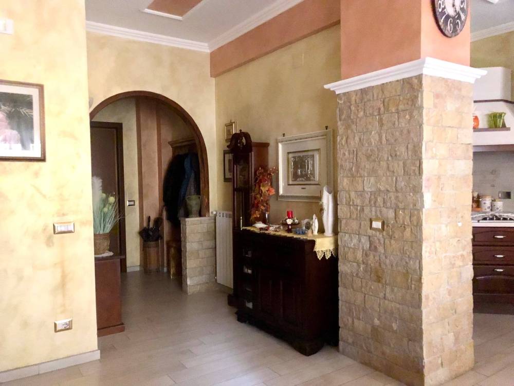 appartamento in vendita a Pomezia